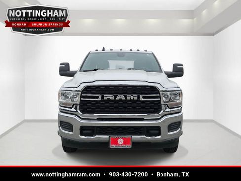 Used 2024 RAM 3500 SLT w/ Quick Order Package 2YG SLT AWD/4WD image 2