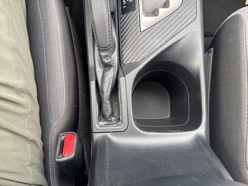 Used 2013 Toyota RAV4 XLE image 28