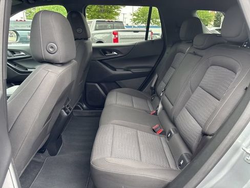 Used 2025 Chevrolet Equinox LT FWD image 13