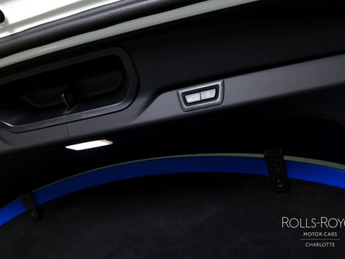 Used 2024 Rolls-Royce Cullinan Black Badge image 27