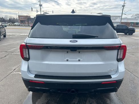 New 2026 Ford Explorer ST-Line image 8