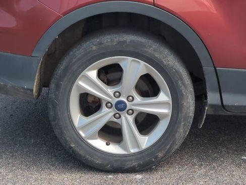 Used 2016 Ford Escape SE w/ Equipment Group 201A image 11