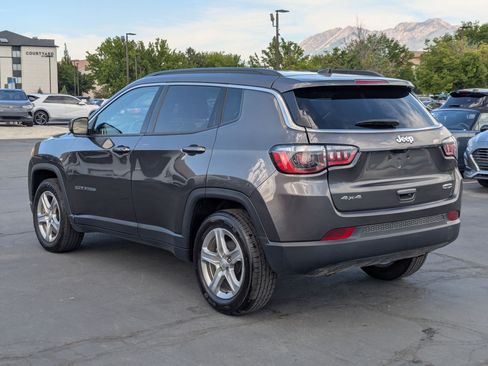 Used 2024 Jeep Compass Latitude AWD/4WD image 8