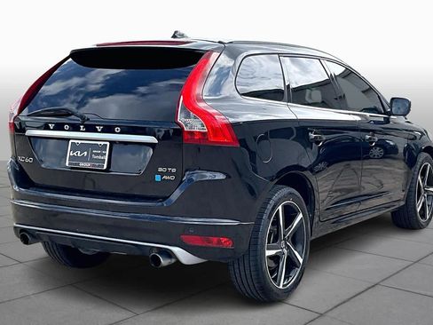 Used 2016 Volvo XC60 T6 R-Design image 11