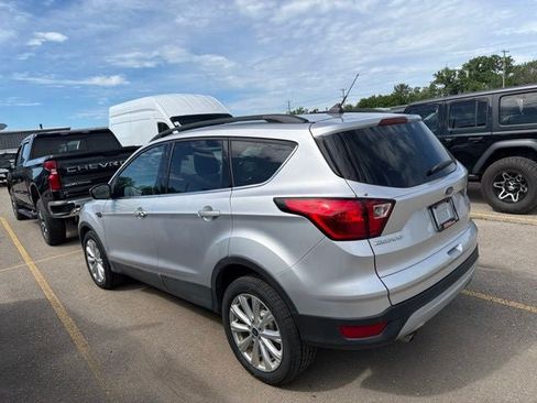 Used 2019 Ford Escape SEL AWD/4WD image 2