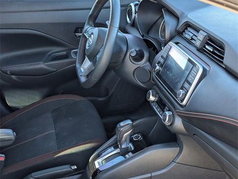 Used 2020 Nissan Versa SR w/ Convenience Package image 30