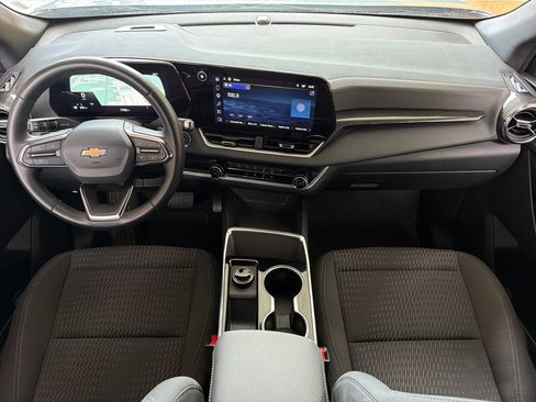 Used 2026 Chevrolet Equinox LT FWD image 21
