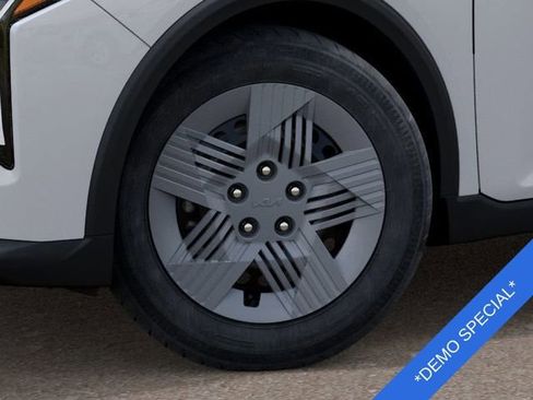 New 2025 Kia K4 LX image 9