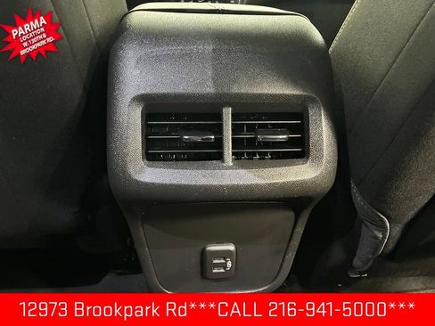 Used 2023 GMC Terrain SLE w/ Driver Convenience Package FWD image 19