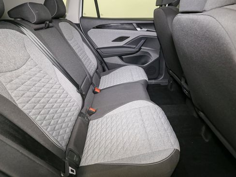 Used 2025 Volkswagen Tiguan S image 20