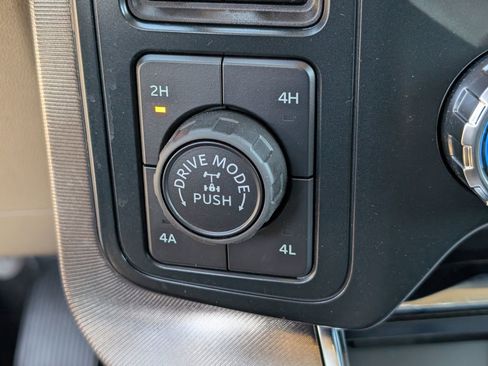 Used 2025 Ford F150 Platinum w/ Equipment Group 703A Plus image 15