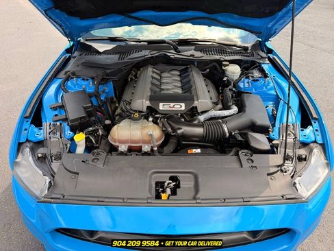 Used 2017 Ford Mustang GT Premium w/ Black Accent Package RWD image 28