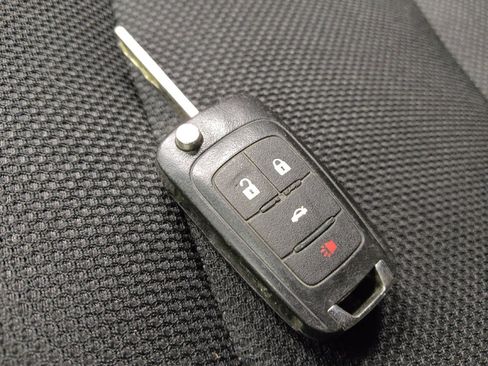 Used 2014 Chevrolet Cruze LT w/ Technology Package FWD image 32