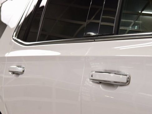 Used 2021 Chevrolet Tahoe Premier image 17