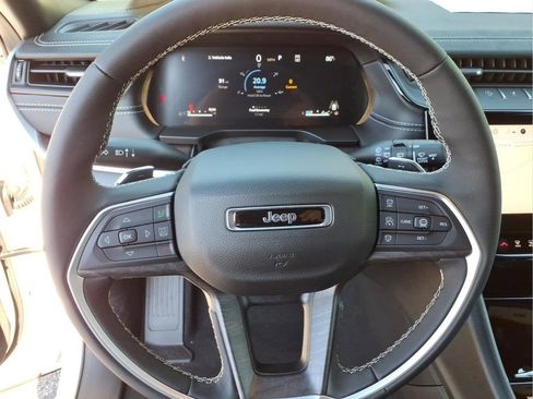 New 2026 Jeep Grand Cherokee L 4WD image 20