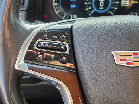 Used 2019 Cadillac Escalade Premium Luxury w/ Escalade Sport Edition AWD/4WD image 29