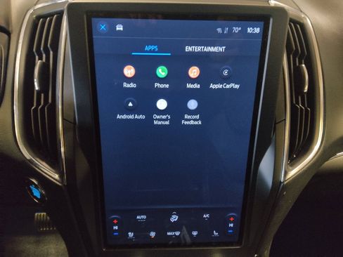 Used 2024 Ford Edge Titanium image 25