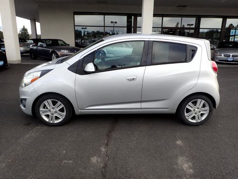 Used 2013 Chevrolet Spark LT image 2