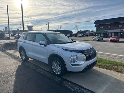 Used 2023 Mitsubishi Outlander ES