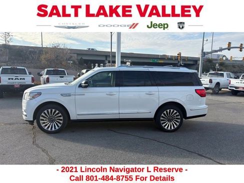 Used 2021 Lincoln Navigator L Reserve w/ Luxury Package image 4