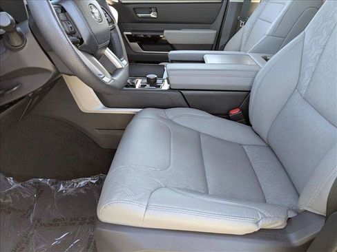 Used 2024 Toyota Sequoia Limited w/ Tow Technology Package AWD/4WD image 15