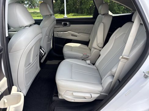 Used 2022 Kia Sorento SX FWD image 13