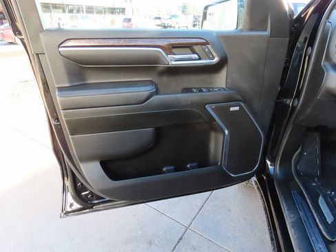 Used 2023 GMC Sierra 1500 Elevation w/ Preferred Package image 21