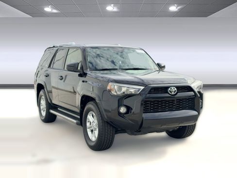 Used 2016 Toyota 4Runner SR5 image 7
