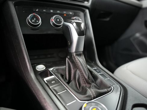 Used 2022 Volkswagen Taos SE image 26