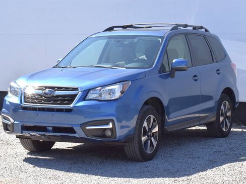 Used 2017 Subaru Forester 2.5i Premium image 8