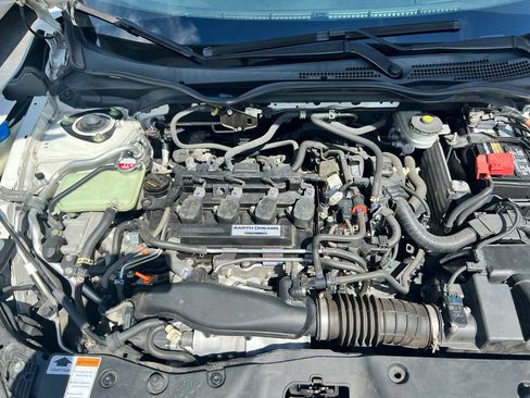 Used 2018 Chevrolet Equinox LS FWD image 26