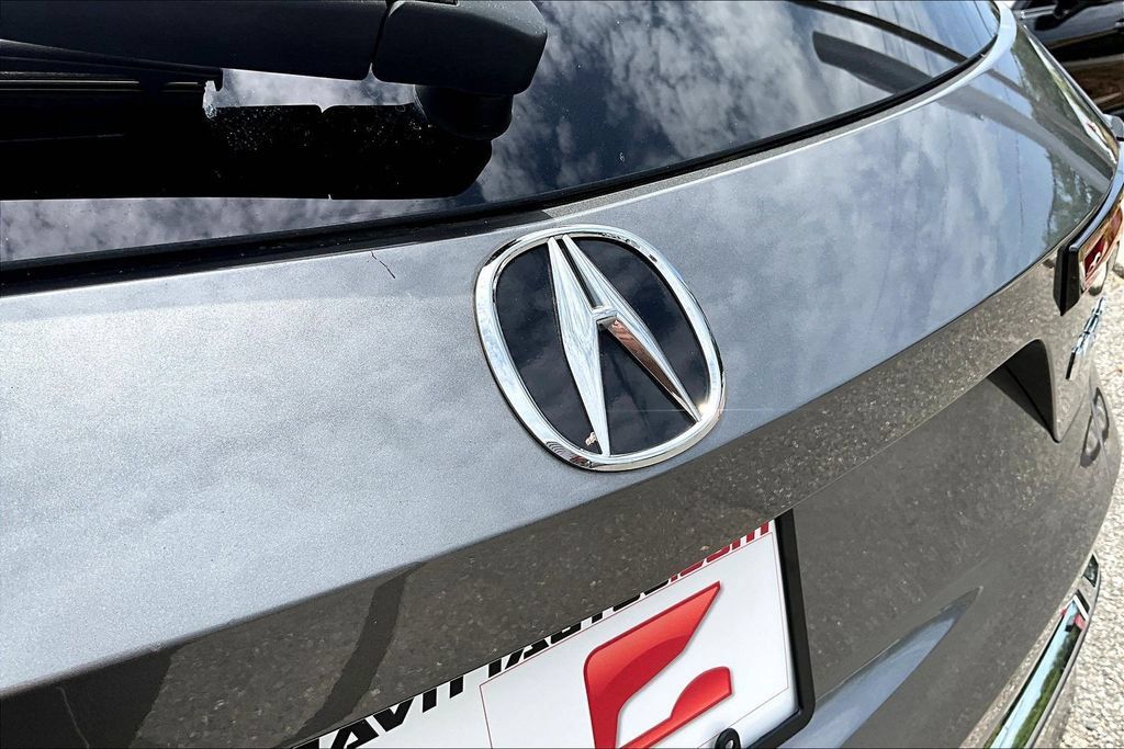 Used 2023 Acura MDX w/ Technology Package FWD image 24