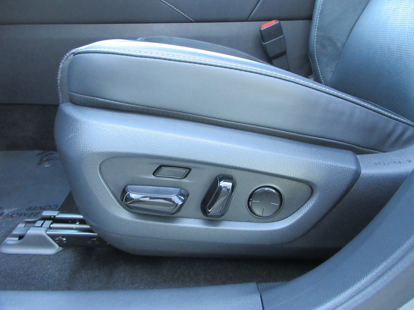 Used 2026 Lexus RX 450h AWD w/ Convenience Package image 35