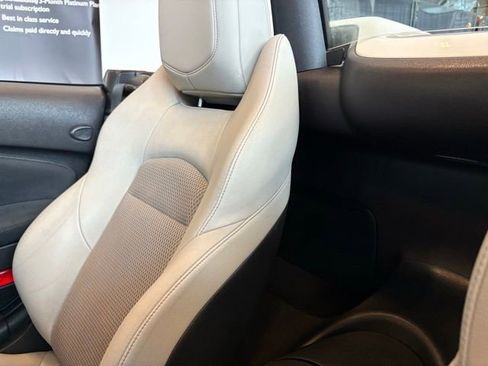 Used 2014 Nissan 370Z Touring RWD image 20