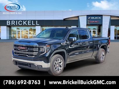 New 2025 GMC Sierra 1500 SLT w/ SLT Convenience Package