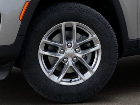 New 2026 Jeep Grand Cherokee Laredo X AWD/4WD image 8
