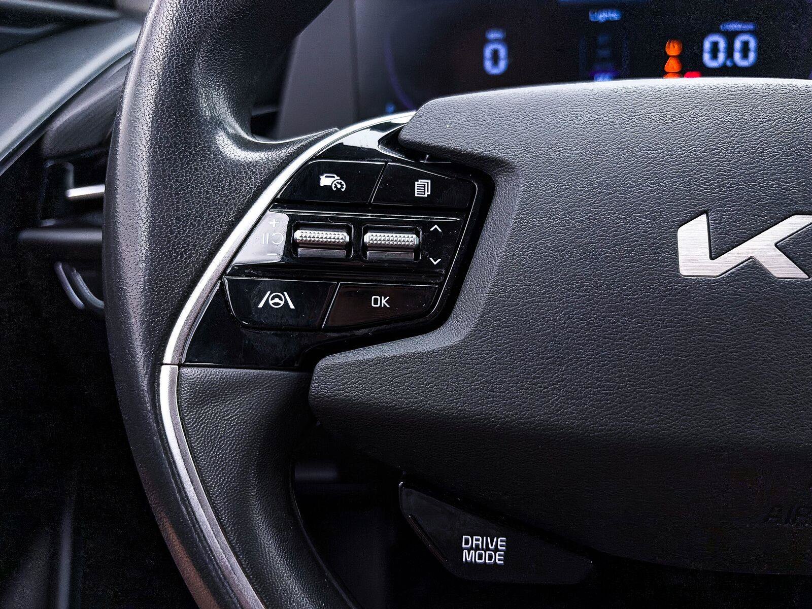 Used 2023 Kia Niro LX FWD image 25