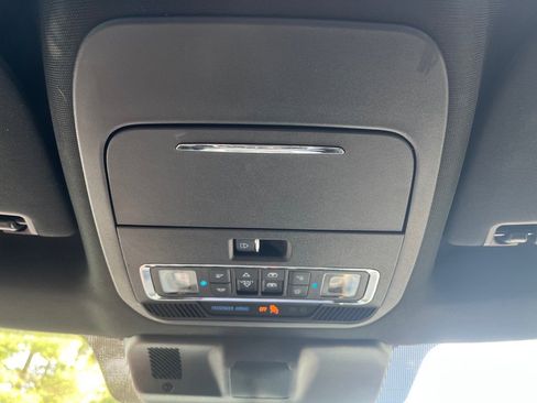 Used 2023 Ford F150 Lariat w/ Equipment Group 502A High image 35