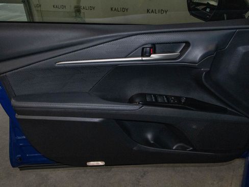 Used 2025 Toyota Camry XSE FWD image 10