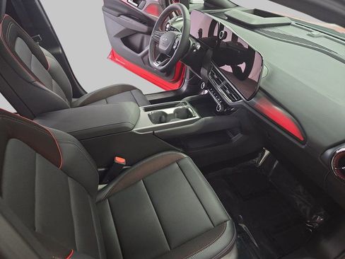 New 2025 Chevrolet Equinox EV RS w/ Convenience Package II FWD image 10