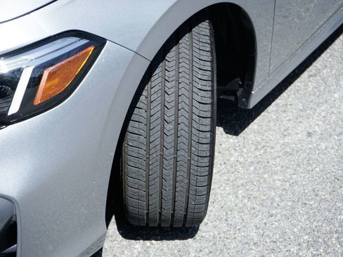 Used 2025 Honda Civic Sport image 39