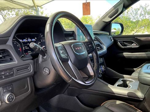 Used 2021 GMC Yukon AT4 image 17
