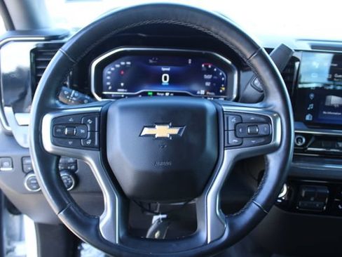 Used 2024 Chevrolet Silverado 2500 LTZ AWD/4WD image 23