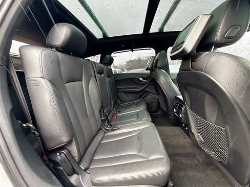 Used 2018 Audi Q7 3.0T Prestige image 33