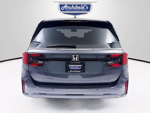 Used 2025 Honda Odyssey Elite image 6