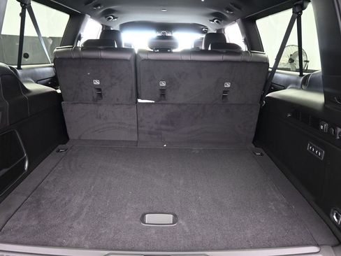 New 2026 Jeep Grand Wagoneer L 2WD image 29