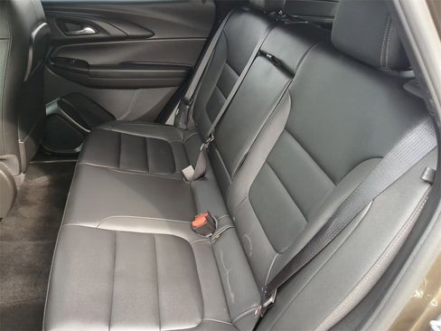 Used 2021 Chevrolet TrailBlazer ACTIV w/ Sun and Liftgate Package image 17