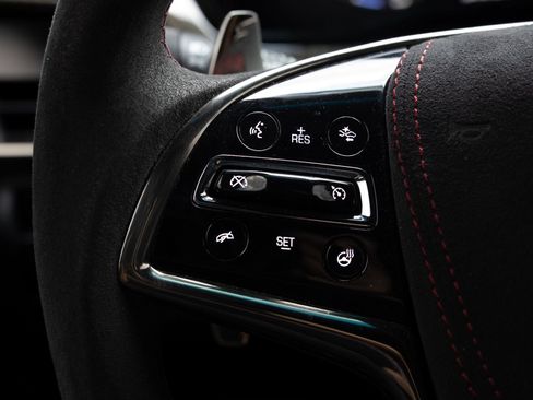 Used 2019 Cadillac CTS V w/ Carbon Fiber Package RWD image 11