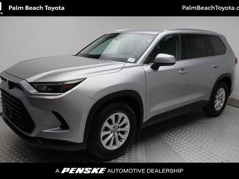 Certified 2025 Toyota Grand Highlander AWD image 1