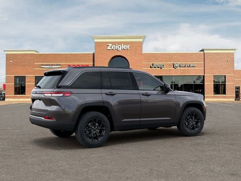 New 2026 Jeep Grand Cherokee Altitude AWD/4WD image 4